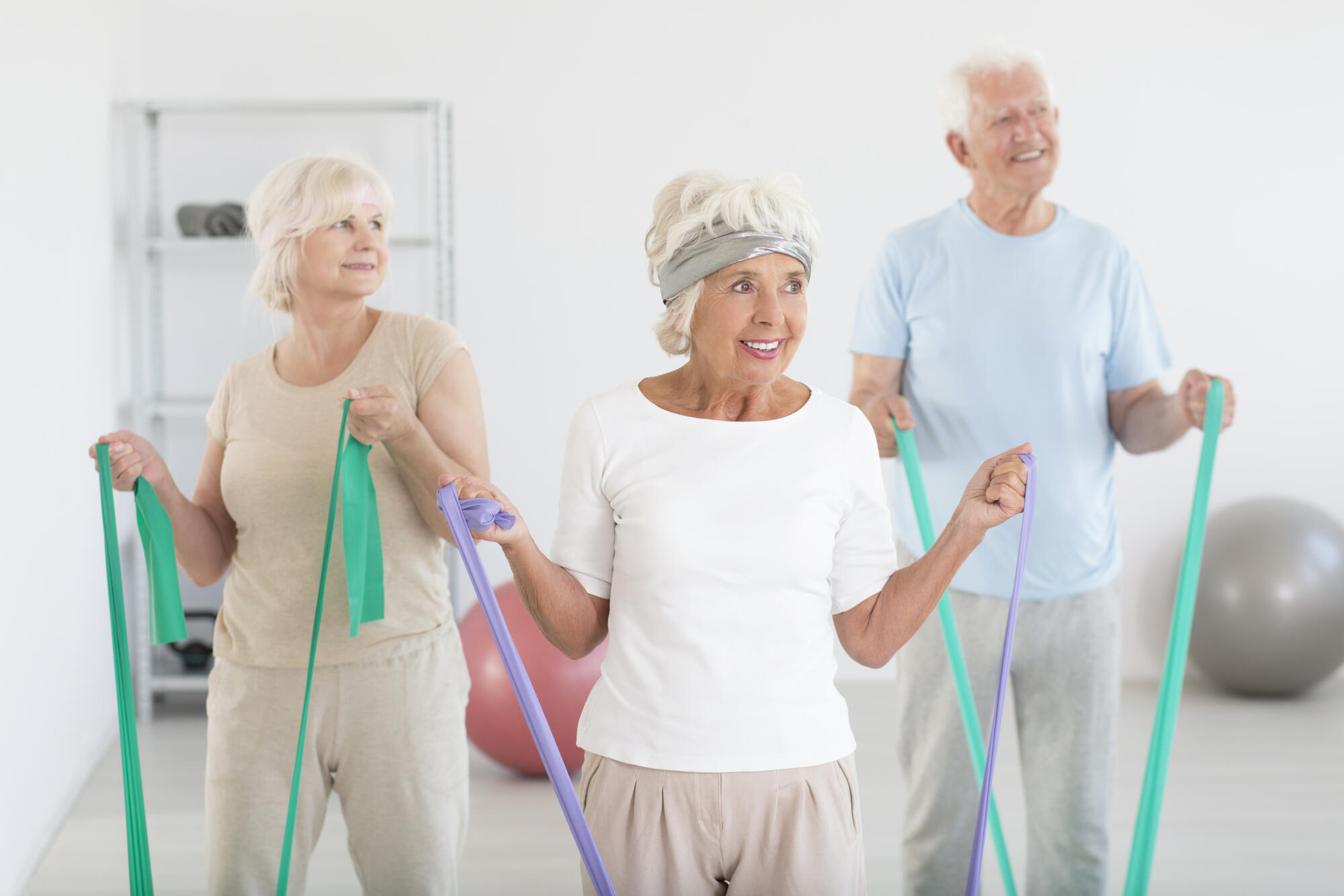 exercise groups for seniors-Jan-06-2026-03-24-38-2996-AM